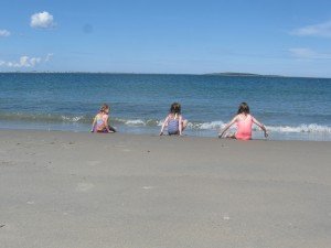 Cruising with children at Lumsden Beach